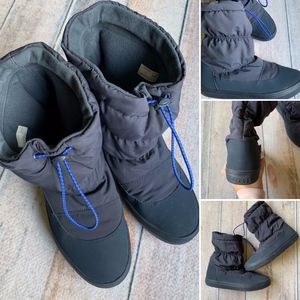 Winter boots